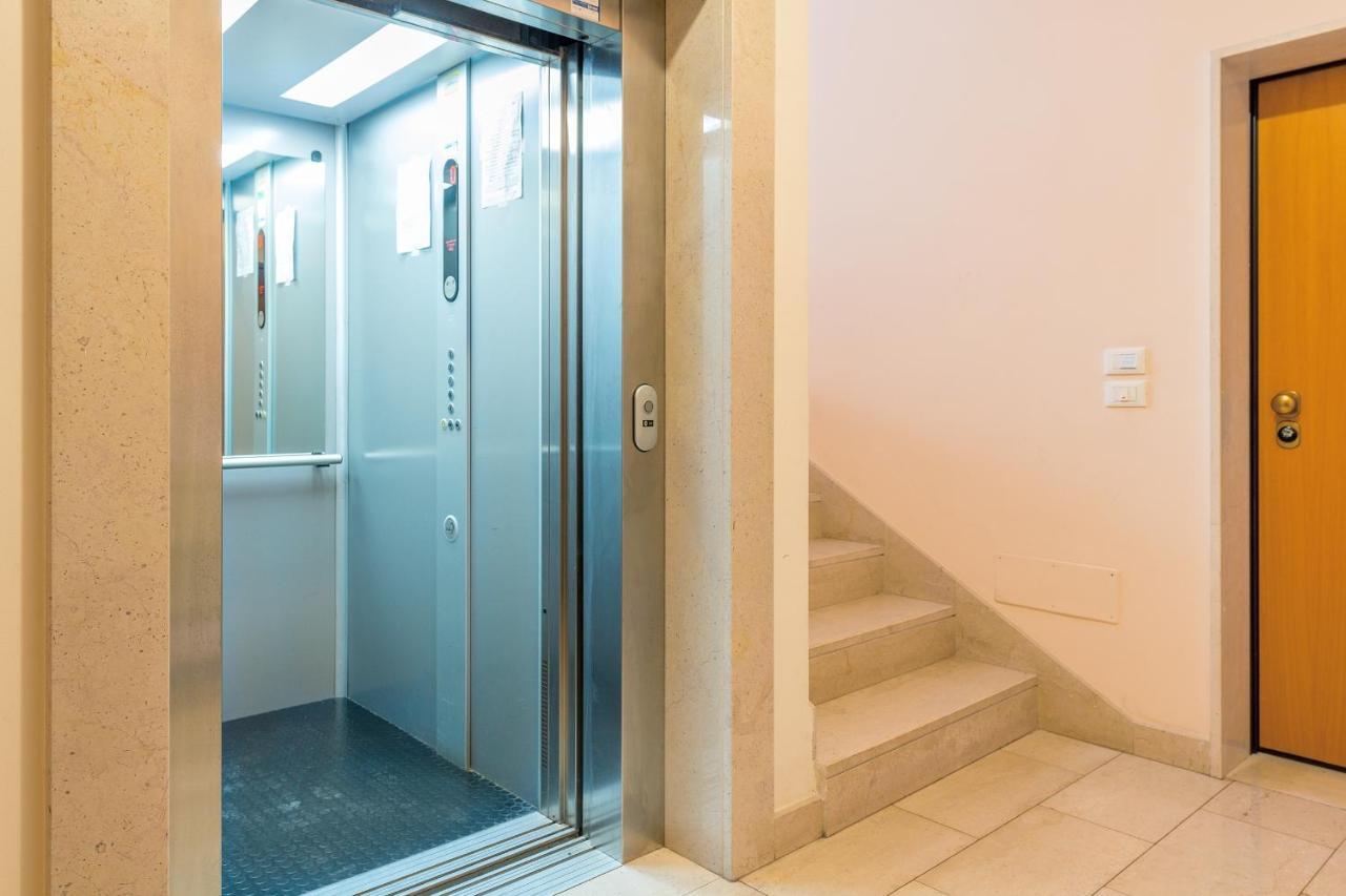 Goodstay Archimede Apartment Λέτσε Εξωτερικό φωτογραφία